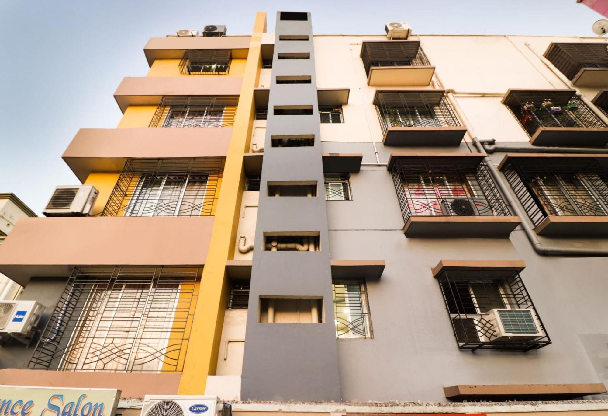 Hotel O Kuber Residency Near Birla Mandir Kalkutta Kültér fotó